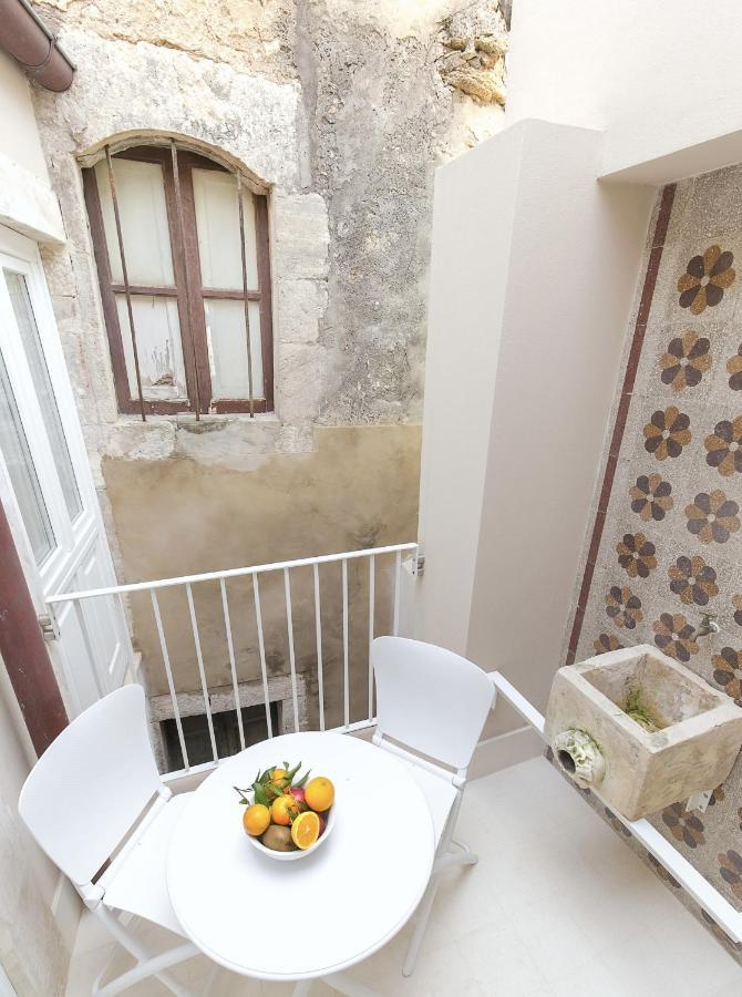 Dione Apartments By Dimore In Sicily Ortigia Syracuse Exterior foto